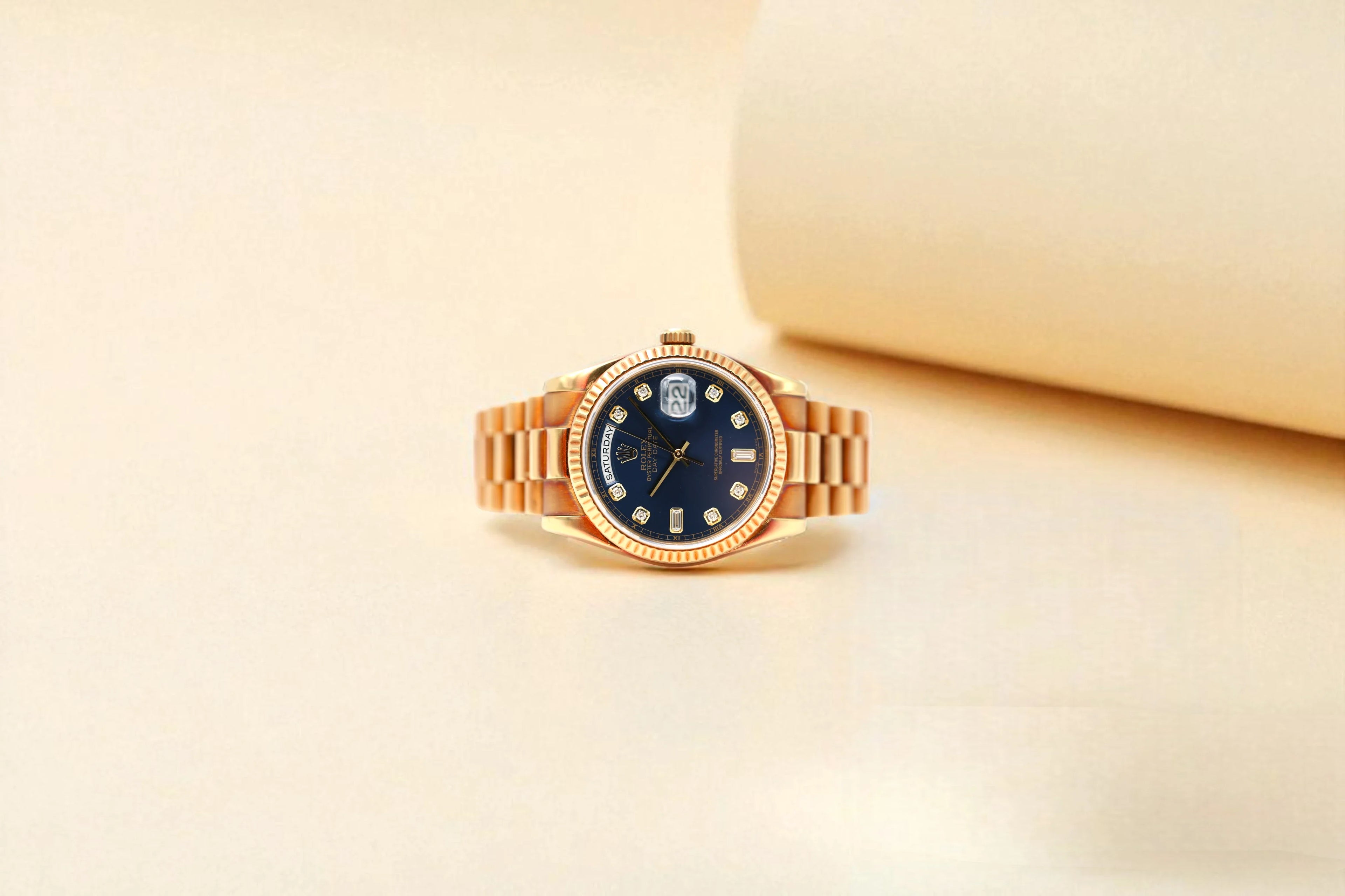 Rolex - Day-Date - Blue Sunburst Diamond Dial - 118238
