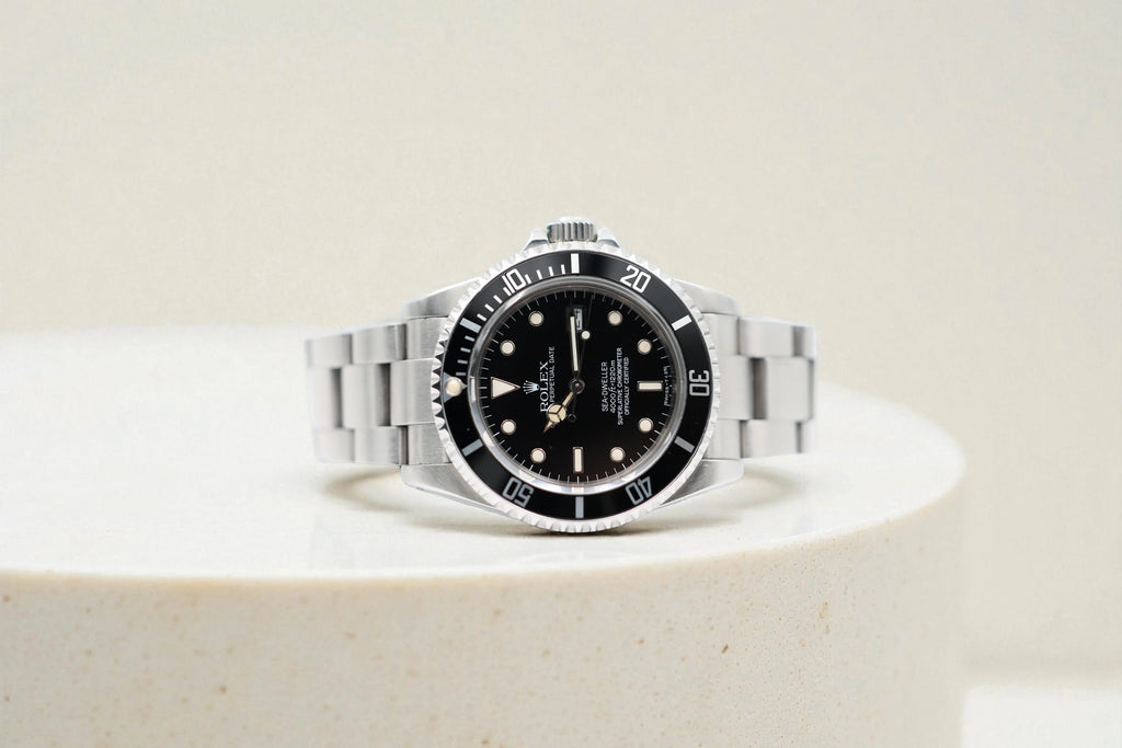 Rolex - Sea-Dweller - Black Dial - 16660 - 1984