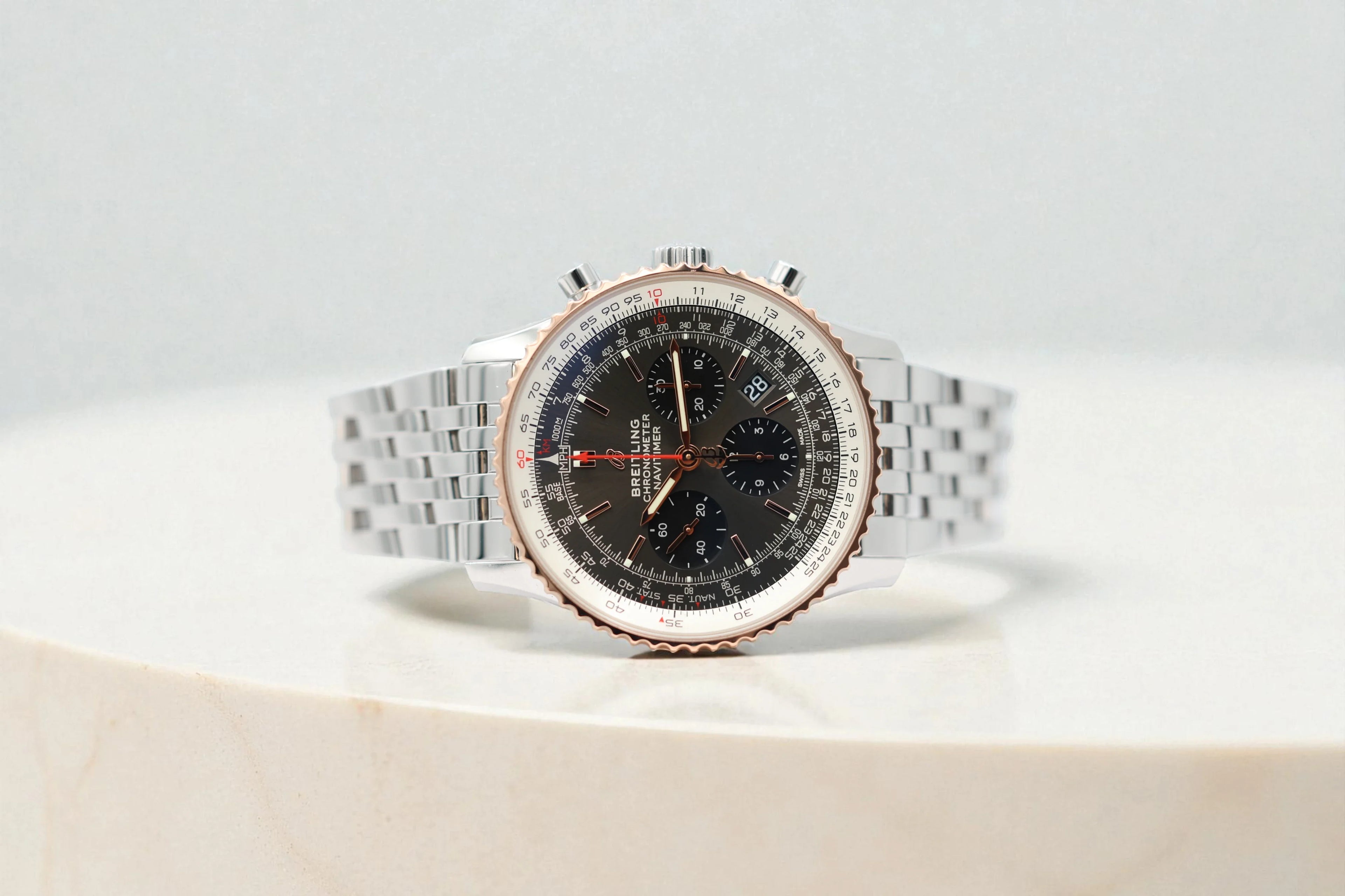 Breitling - Navitimer - Grey Dial - UB0121 - 2019