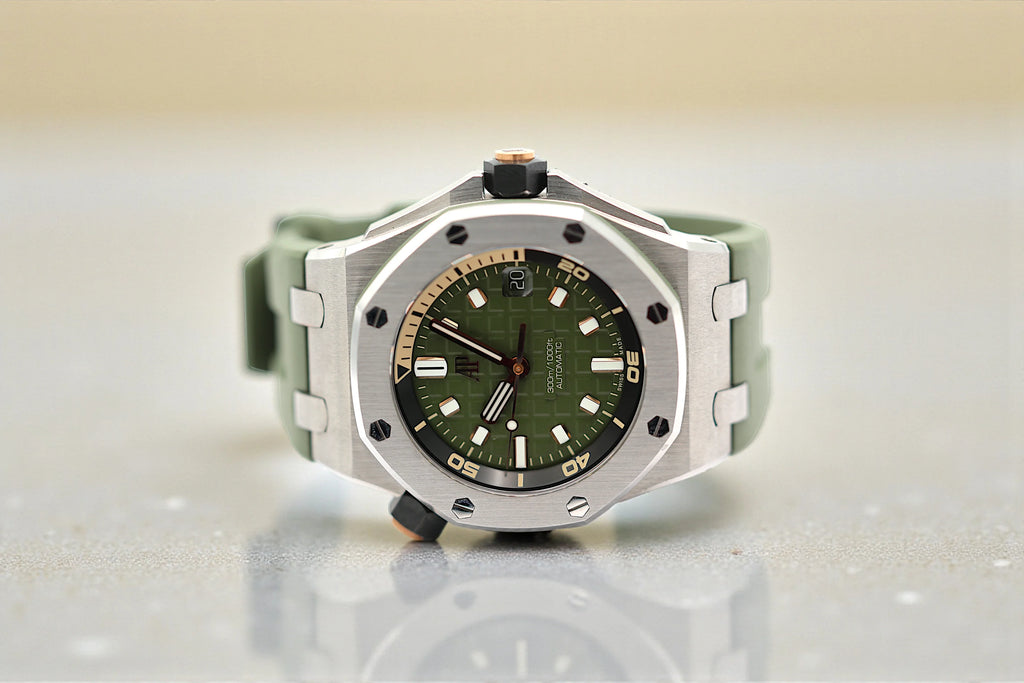 Audemars Piguet - Royal Oak Diver - Green Dial - 15720ST - 2023
