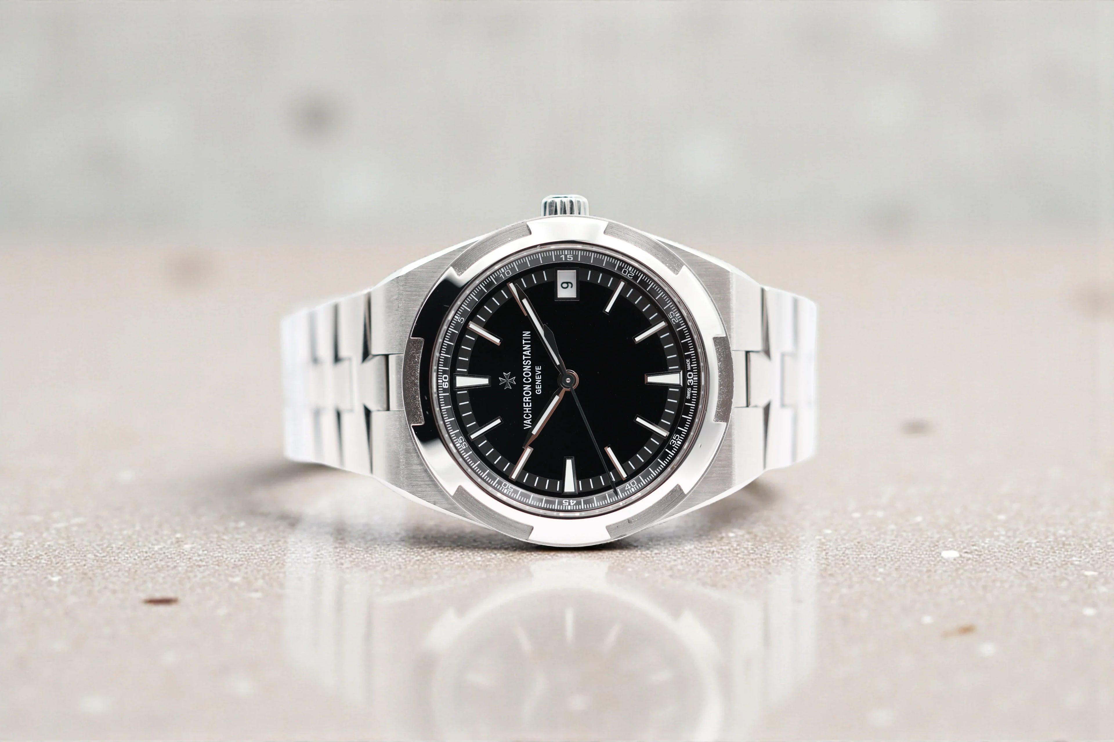 Vacheron Constantin - Overseas - Black Dial - 4500V - 2020