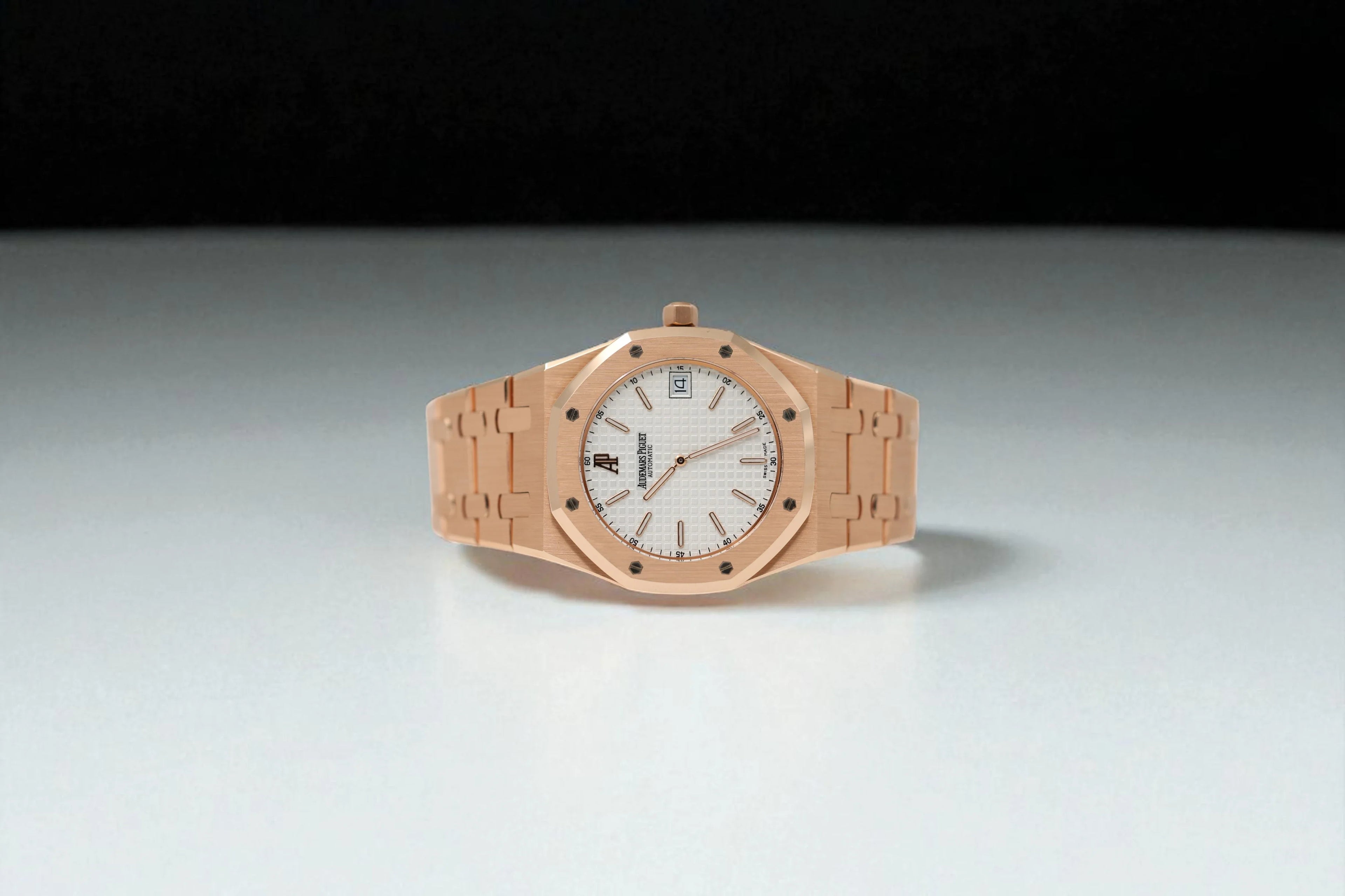 Audemars Piguet - Royal Oak Extra-Thin - White Dial - 15202OR