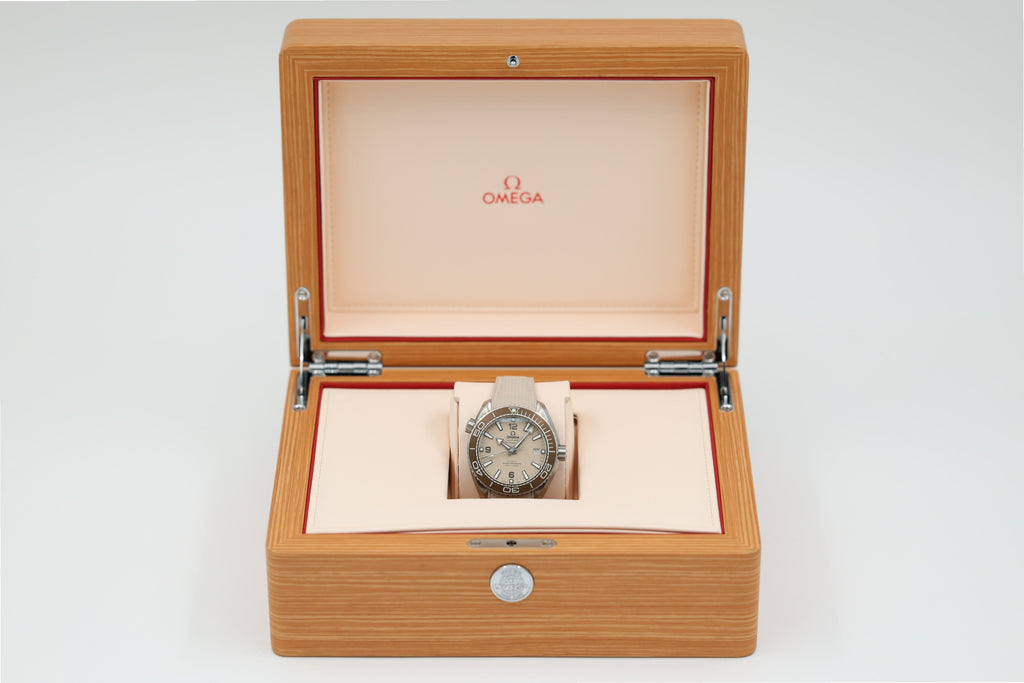 Omega - Seamaster Planet Ocean - Sand Dial - 215.32.44.21.09.001 - 2024