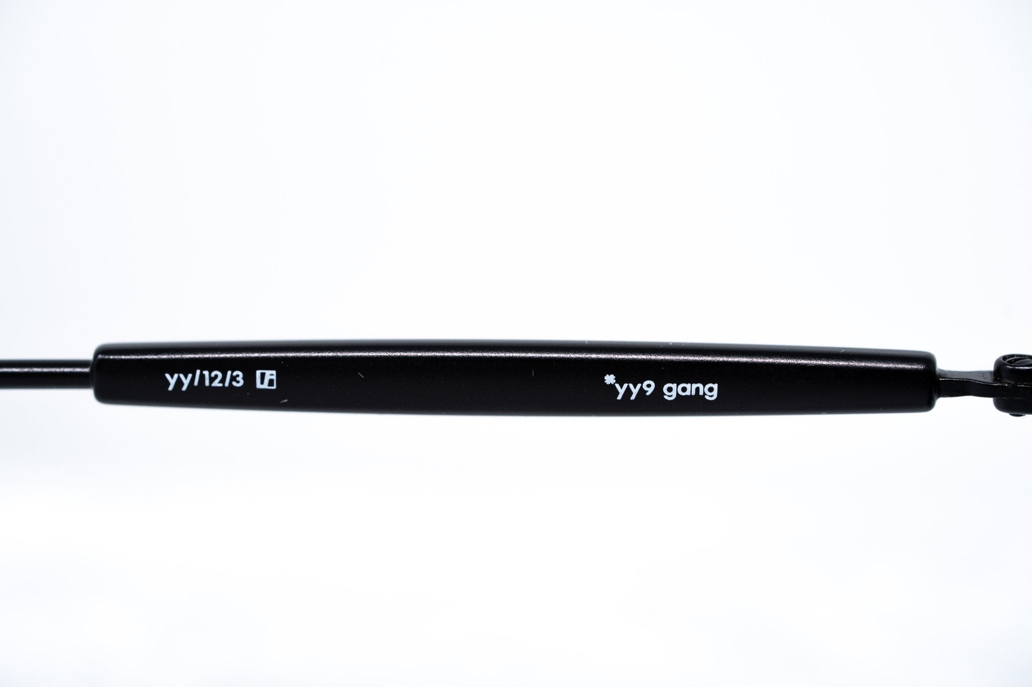 Yohji Yamamoto Sunglasses Round Black and Grey