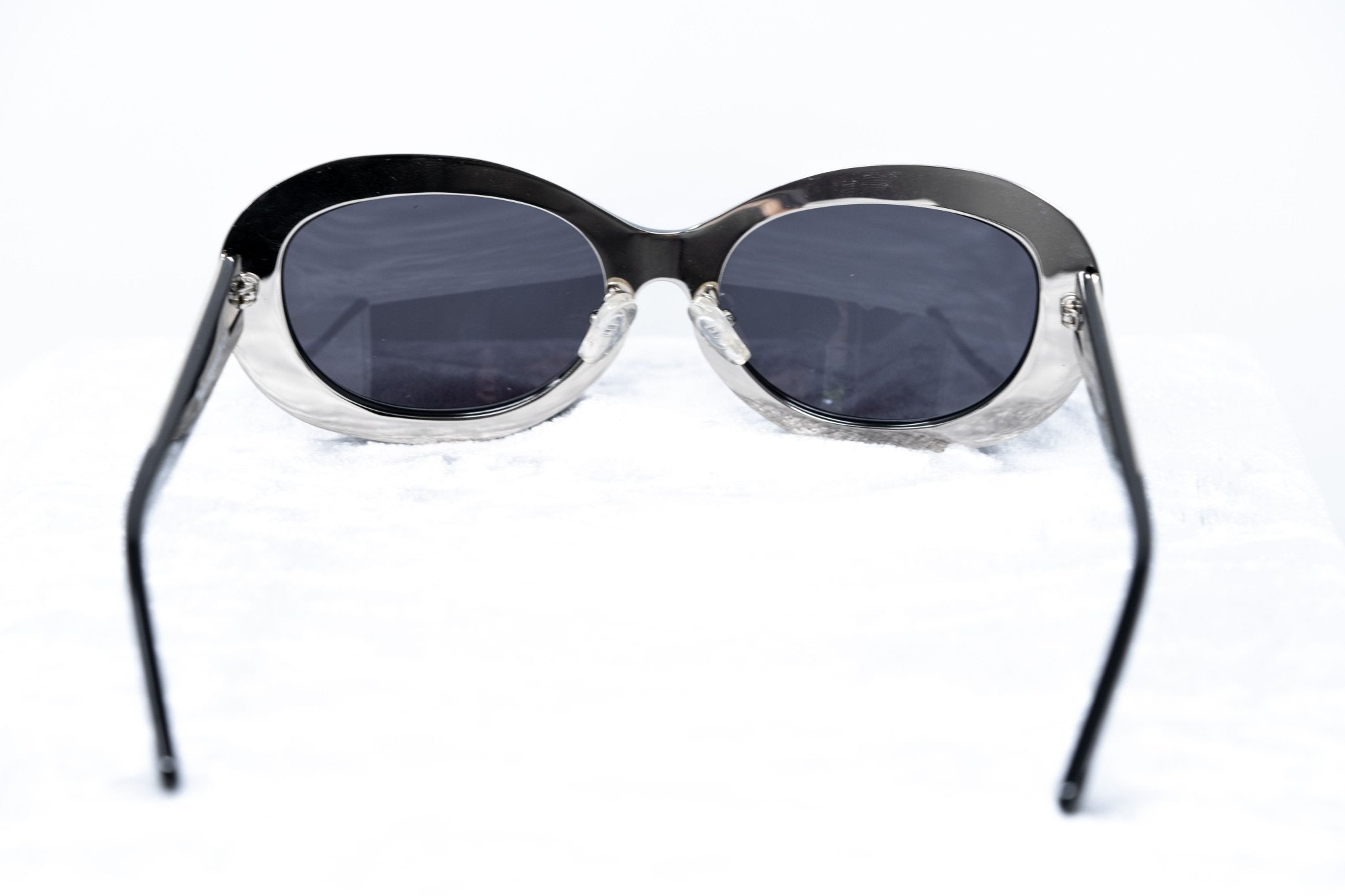 Yohji Yamamoto Ladies Sunglasses Cat Eye Black and Grey